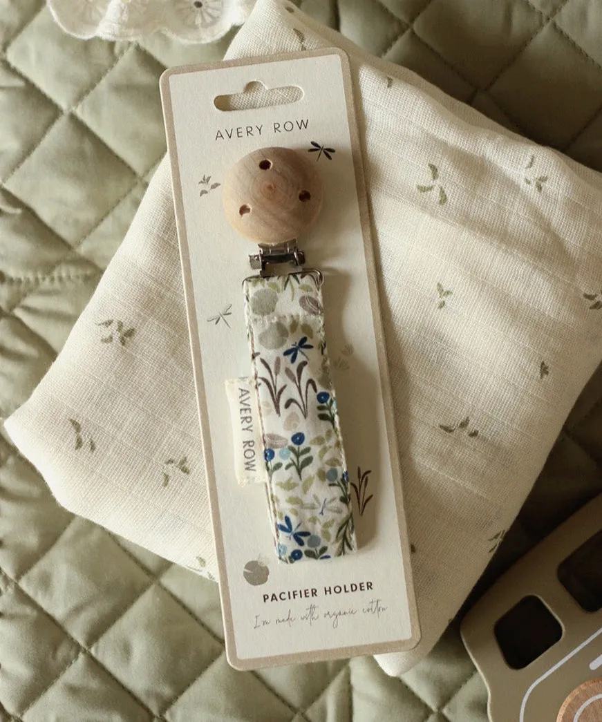 Avery Row Pacifier Holder